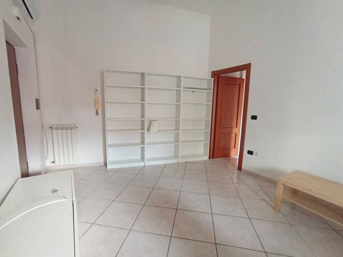 Appartamento trilocale in affitto in Via Solfatara, Anfiteatro, Pozzuoli