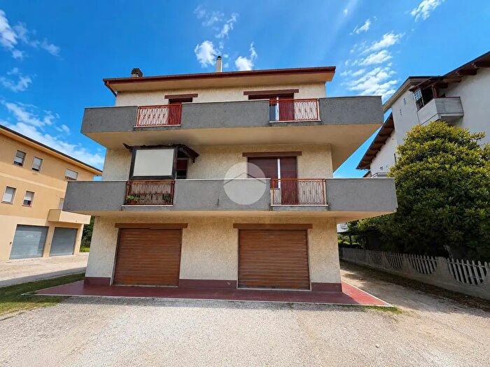 Casa con 6 locali in vendita in Ss, Silvi