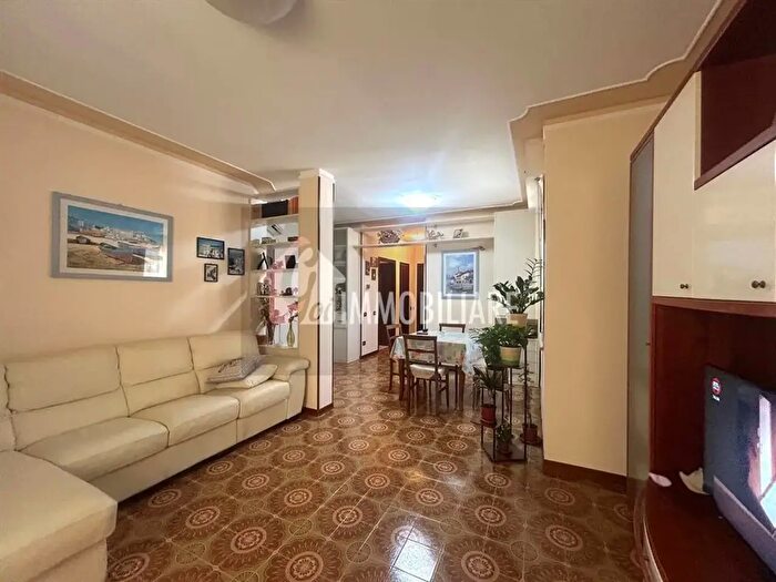 Appartamento con 5 locali in vendita in Via Porzio, Casalmaggiore