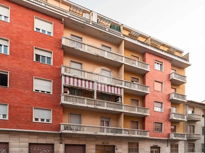 Appartamento bilocale in vendita in Via Palli, Torino