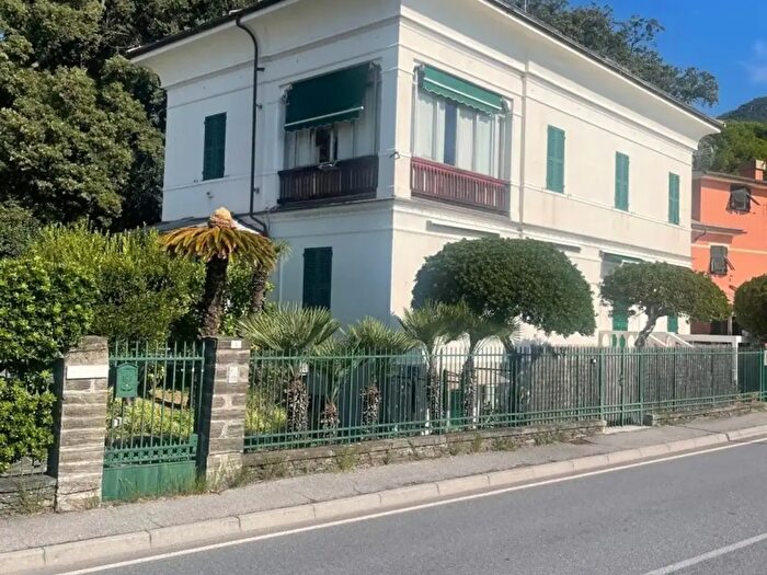 Appartamento quadrilocale in affitto in Corso Matteotti, Arenzano
