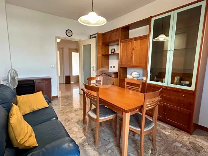 Appartamento trilocale in affitto in Viale Papa Giovanni XXIII, Beinasco