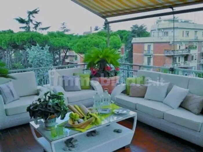 Appartamento quadrilocale in vendita in Via Rampinelli, Bergamo