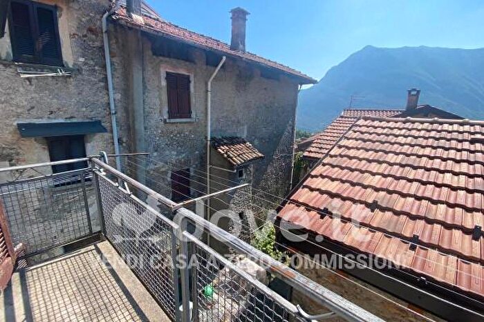 Appartamento bilocale in vendita in Naggio, Grandola Ed Uniti