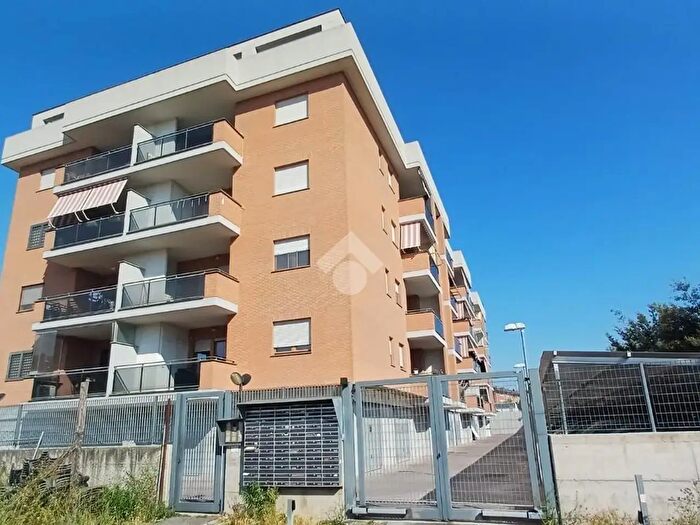 Appartamento bilocale in vendita in Via Antonino Pagliaro, Roma