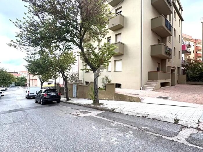Appartamento trilocale in vendita in Via Fratelli Kennedy, Nuoro