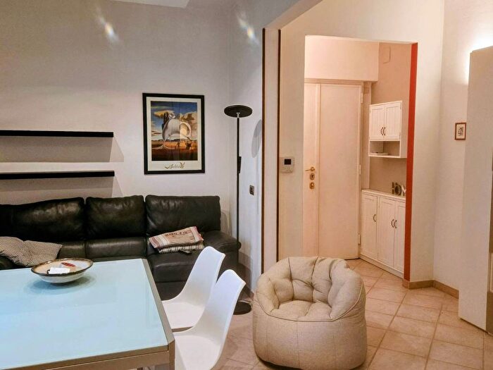 Appartamento trilocale in affitto in Via Francesco Baracca, Novoli, Firenze