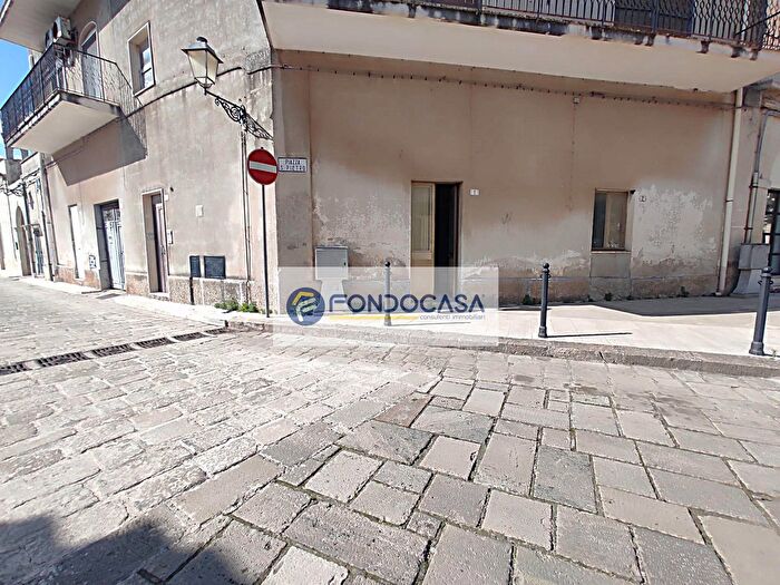 Casa con 6 locali in vendita in Piazza San Pietro, Zollino