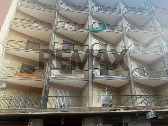 Appartamento con 5 locali in vendita in Via Carlo Perrone, Bari