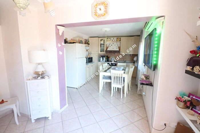 Appartamento trilocale in vendita in Rosignano Marittimo