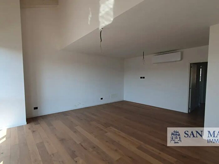Appartamento trilocale in vendita in Via Olmo, Creazzo