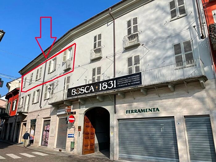 Appartamento con 12 locali in vendita in Canelli