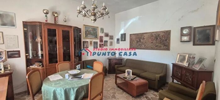 Casa quadrilocale in vendita in Via Francesco Vetrano, Buseto Palizzolo