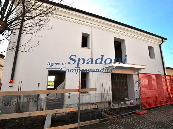 Casa con 5 locali in vendita in Ponte Buggianese