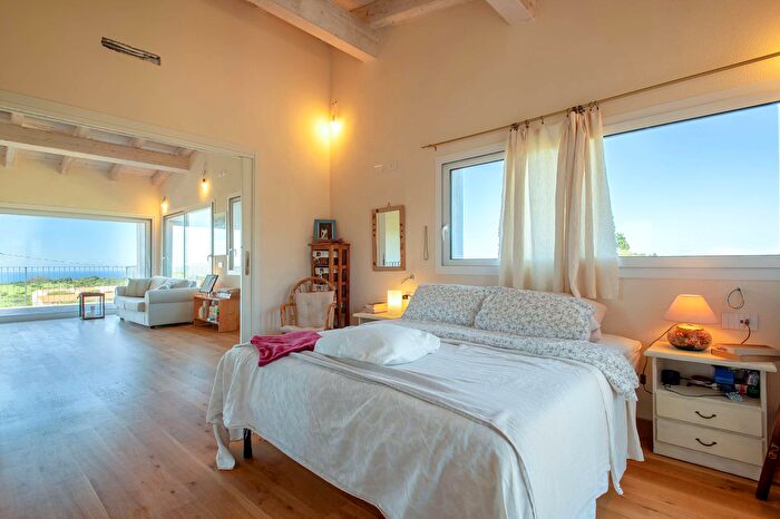 Casa con 6 locali in vendita in Via Sedini, Trinità dAgultu e Vignola