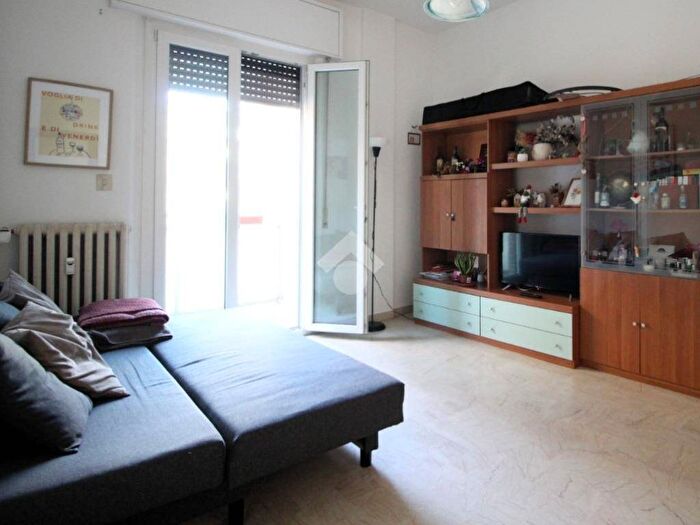 Appartamento trilocale in affitto in Via Felice Orsini, Centro Urbano, Cesena