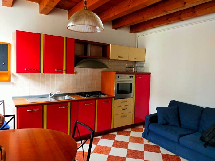 Appartamento bilocale in affitto in Via Giuseppe Verdi, Centro, Mantova