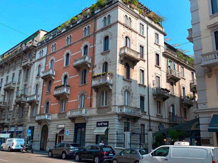 Appartamento bilocale in affitto in Via Plinio, Buenos Aires, Milano