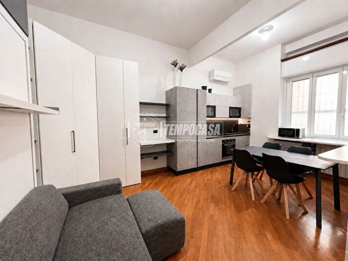 Appartamento monolocale in affitto in Corso di Porta Nuova, Porta Nuova, Milano