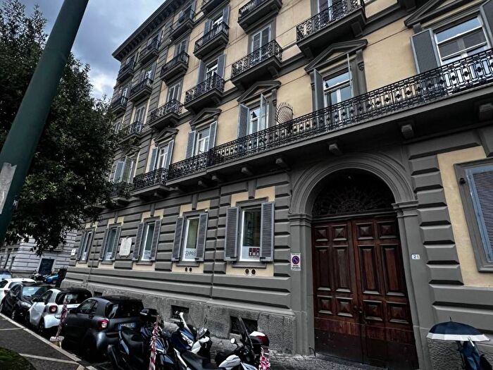 Appartamento con 5 locali in affitto in Viale Antonio Gramsci, Mergellina Piedigrotta, Napoli