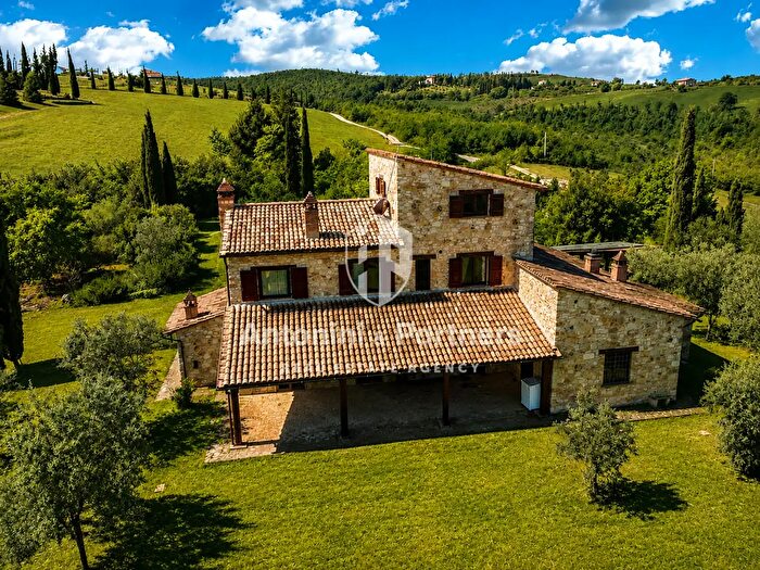Casa con 7 locali in vendita in Strada Provinciale, San Venanzo