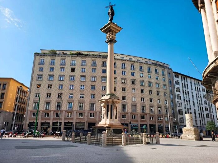 Appartamento trilocale in affitto in Piazza Giuseppe Missori, Missori, Milano