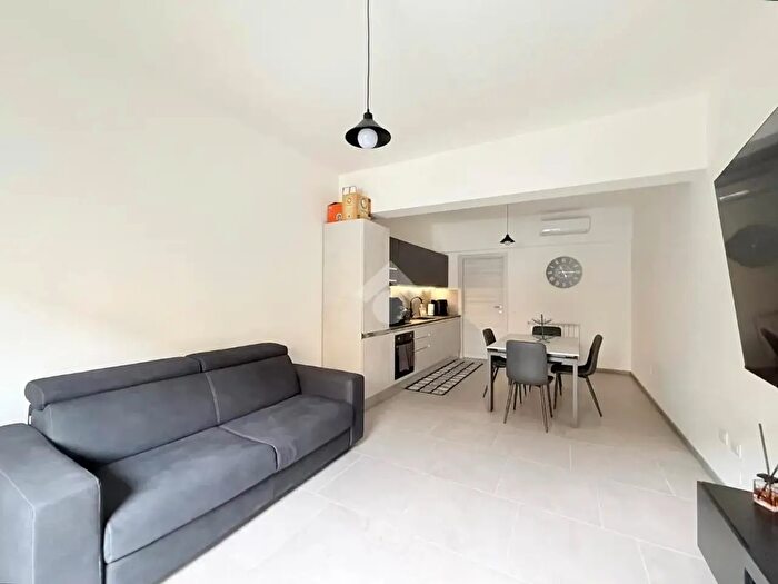 Appartamento bilocale in vendita in Via Senio, Prato