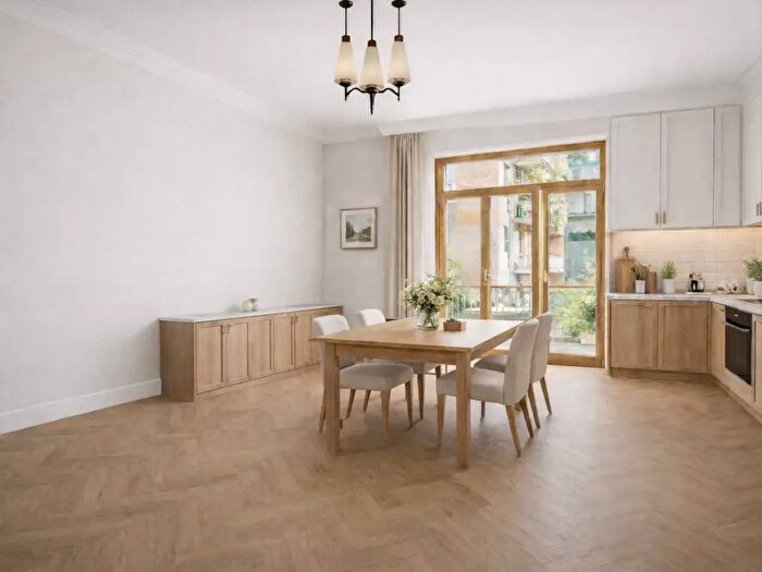 Appartamento trilocale in vendita in Via Carducci, Bergamo