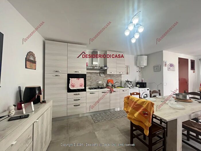 Casa con 6 locali in vendita in Casteldaccia