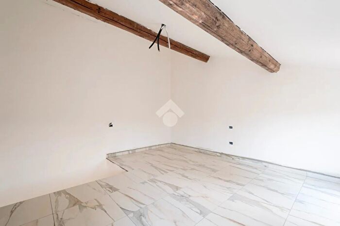 Casa trilocale in vendita in Via Carrobbio, Novi Di Modena