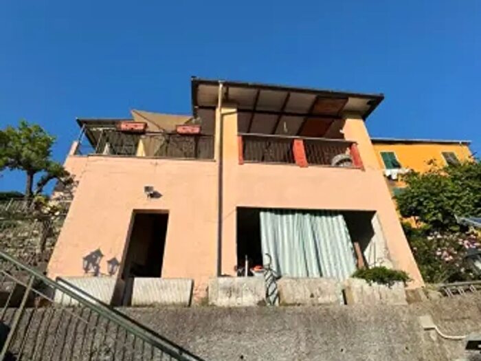 Casa con 6 locali in vendita in Via del Castellino, Rapallo
