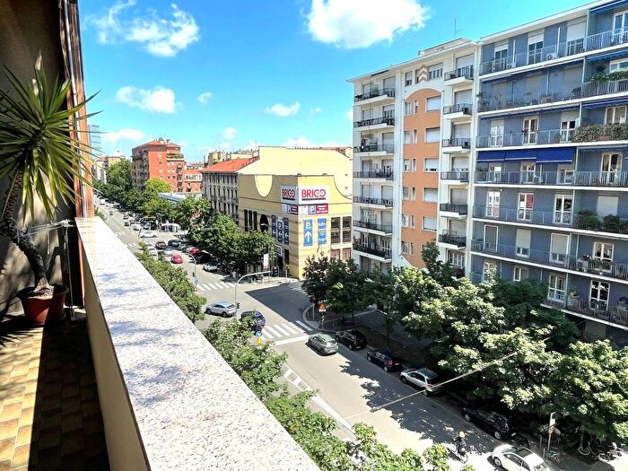 Appartamento trilocale in affitto in Via George Washington, Washington, Milano