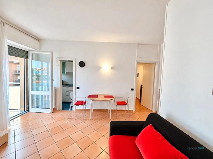 Appartamento bilocale in affitto in Via Jean Jaures, Milano