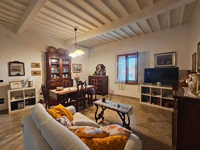 Casa con 6 locali in vendita in Aolo Borsellino, Collesalvetti