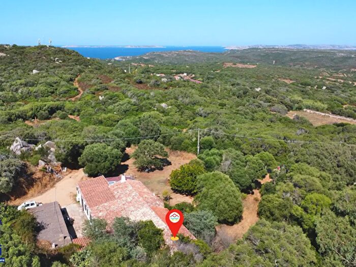 Casa trilocale in vendita in Str Marazzino La Ficaccia Snc, Santa Teresa Gallura