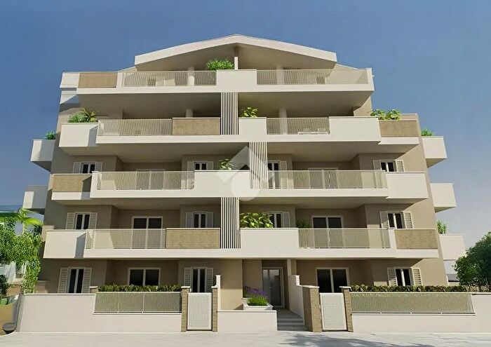 Appartamento quadrilocale in vendita in Via Camillo Benso Conte di Cavour, Tortoreto