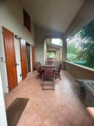 Casa con 6 locali in vendita in Quattro Castella