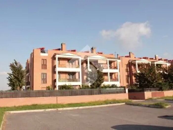 Appartamento trilocale in affitto in Roma