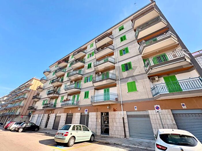 Appartamento trilocale in vendita in Via Agostino Gioia, Giovinazzo