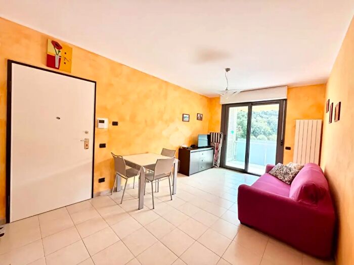 Appartamento bilocale in vendita in Via Paolo II, Albissola Marina
