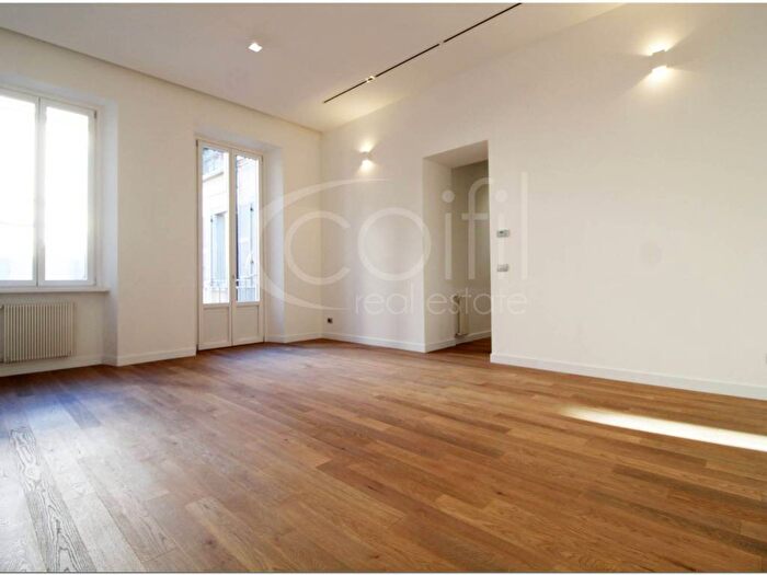 Appartamento trilocale in affitto in Foro Buonaparte, Cadorna Castello, Milano