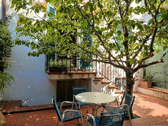 Casa con 6 locali in affitto in Via Niccolò da Uzzano, Gavinana, Firenze
