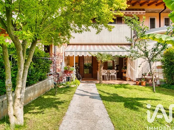 Appartamento trilocale in vendita in Via Veneto, Negrar