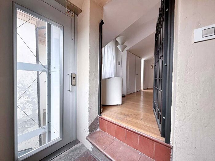 Appartamento bilocale in affitto in Via San Vitale, Centro Storico, Bologna