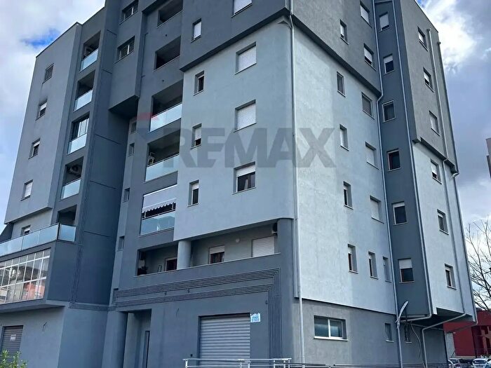 Appartamento quadrilocale in vendita in Via Pietro Buffone, Cosenza