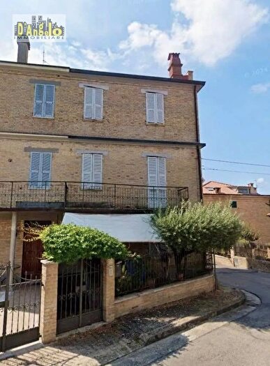 Casa con 5 locali in vendita in Borgo Cappuccini, Offida