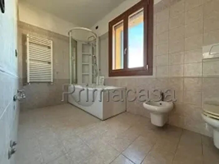 Casa con 8 locali in vendita in Via Cà Sagredo, Venezia