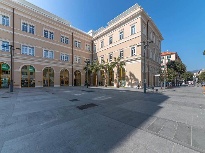 Appartamento bilocale in affitto in Centro Storico, Savona