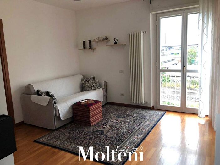 Appartamento bilocale in affitto in Via Antonio Rosmini, Pescarenico, Lecco