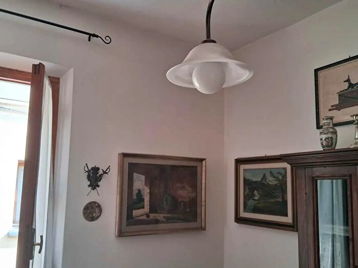 Appartamento quadrilocale in vendita in Capraia E Limite